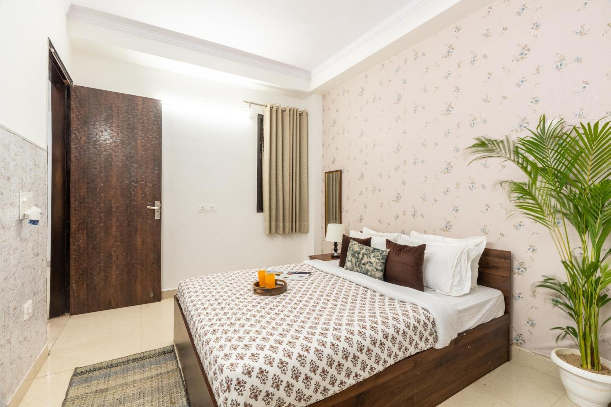 Homlee-Vintage 2Bhk-Ndls-Lift-Bharat Mandapam Appartement New Delhi Buitenkant foto