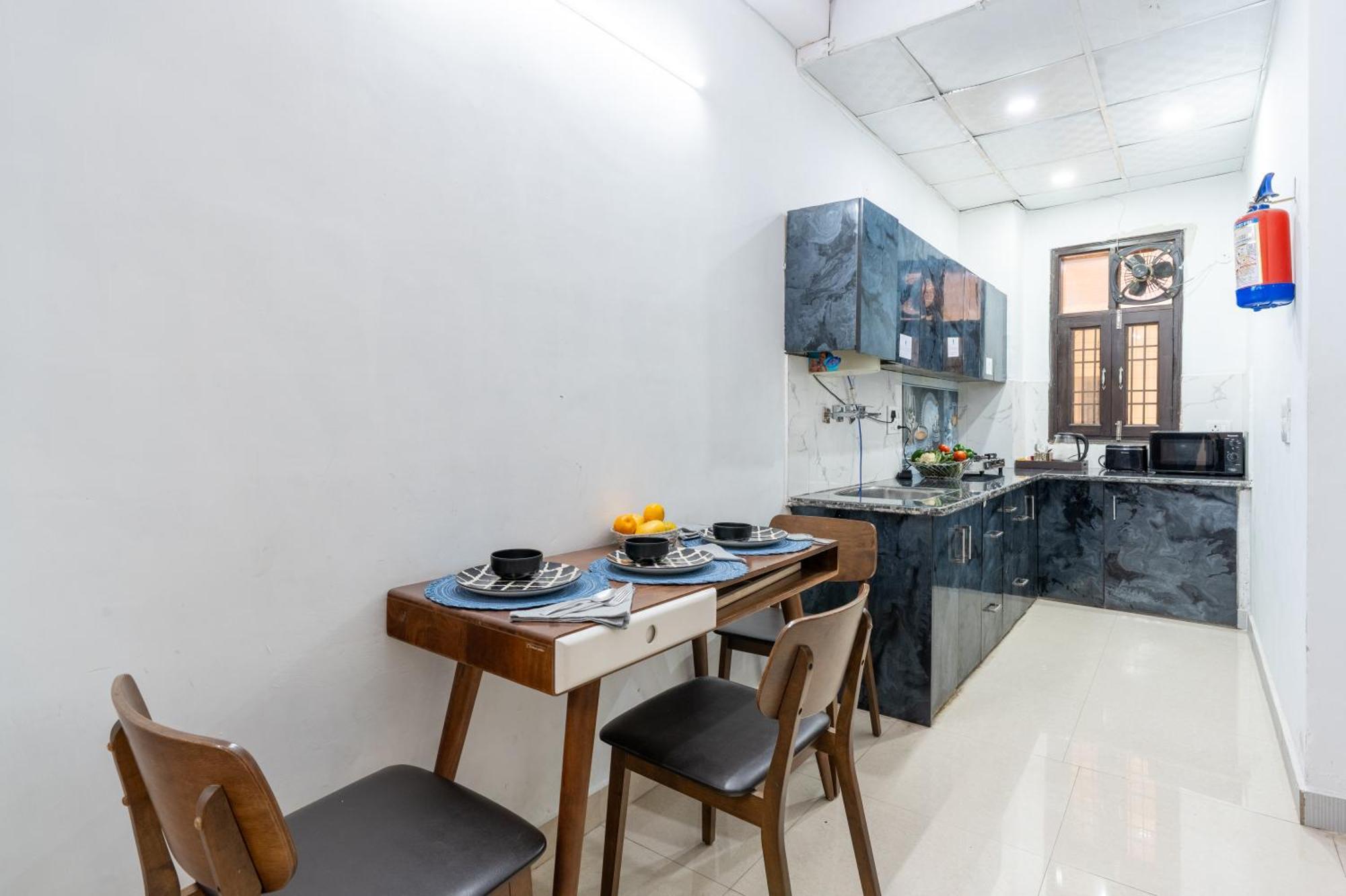 Homlee-Vintage 2Bhk-Ndls-Lift-Bharat Mandapam Appartement New Delhi Buitenkant foto