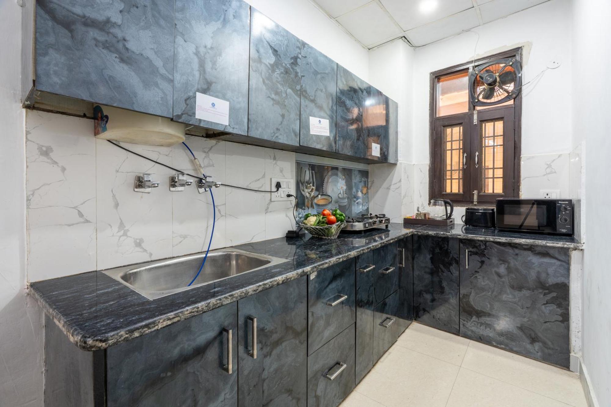 Homlee-Vintage 2Bhk-Ndls-Lift-Bharat Mandapam Appartement New Delhi Buitenkant foto