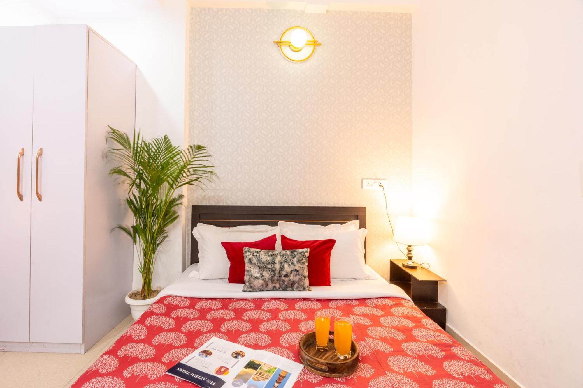 Homlee-Vintage 2Bhk-Ndls-Lift-Bharat Mandapam Appartement New Delhi Buitenkant foto