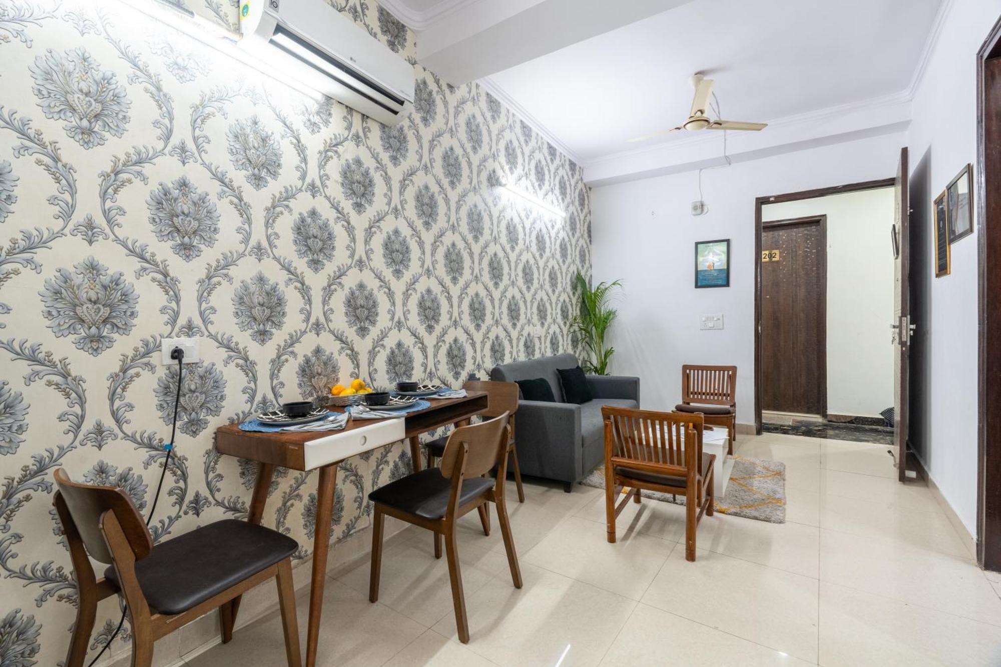 Homlee-Vintage 2Bhk-Ndls-Lift-Bharat Mandapam Appartement New Delhi Buitenkant foto